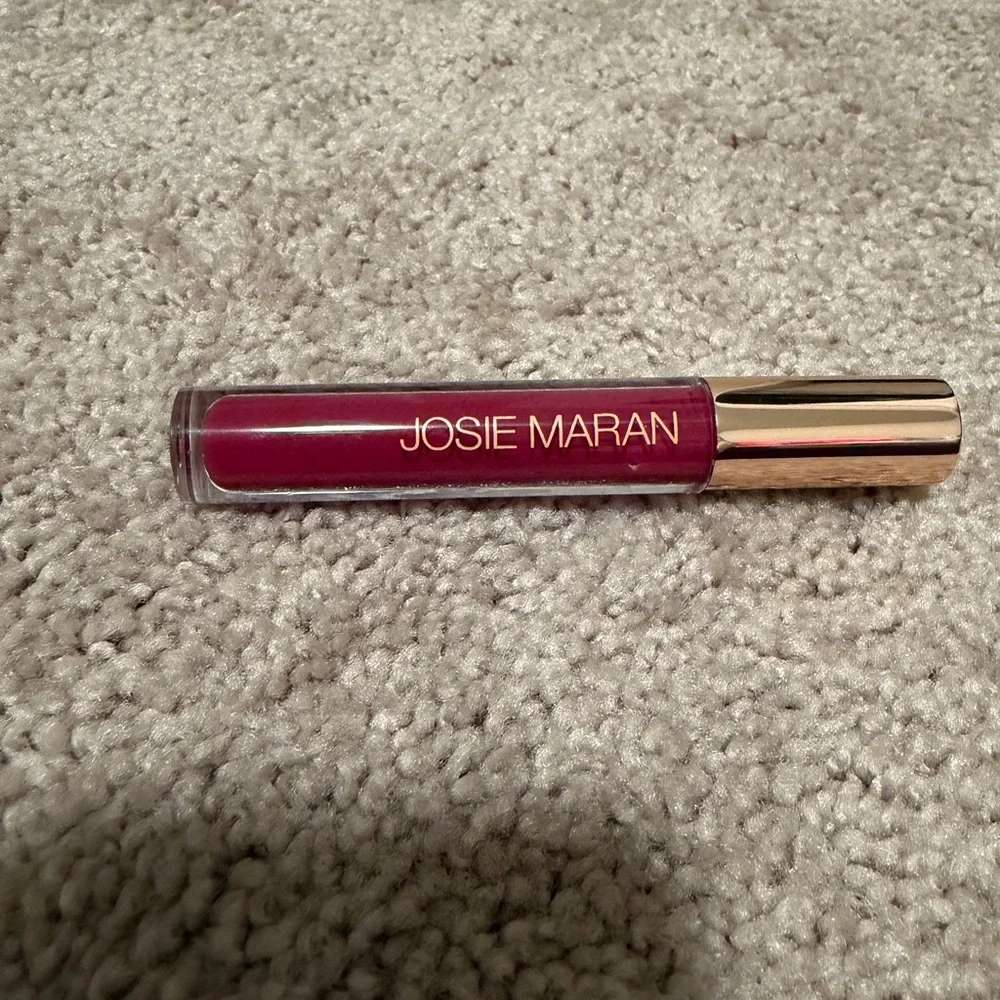 🔥🔥NWT JOSIE MARAN Lip Gloss in Voluptuous